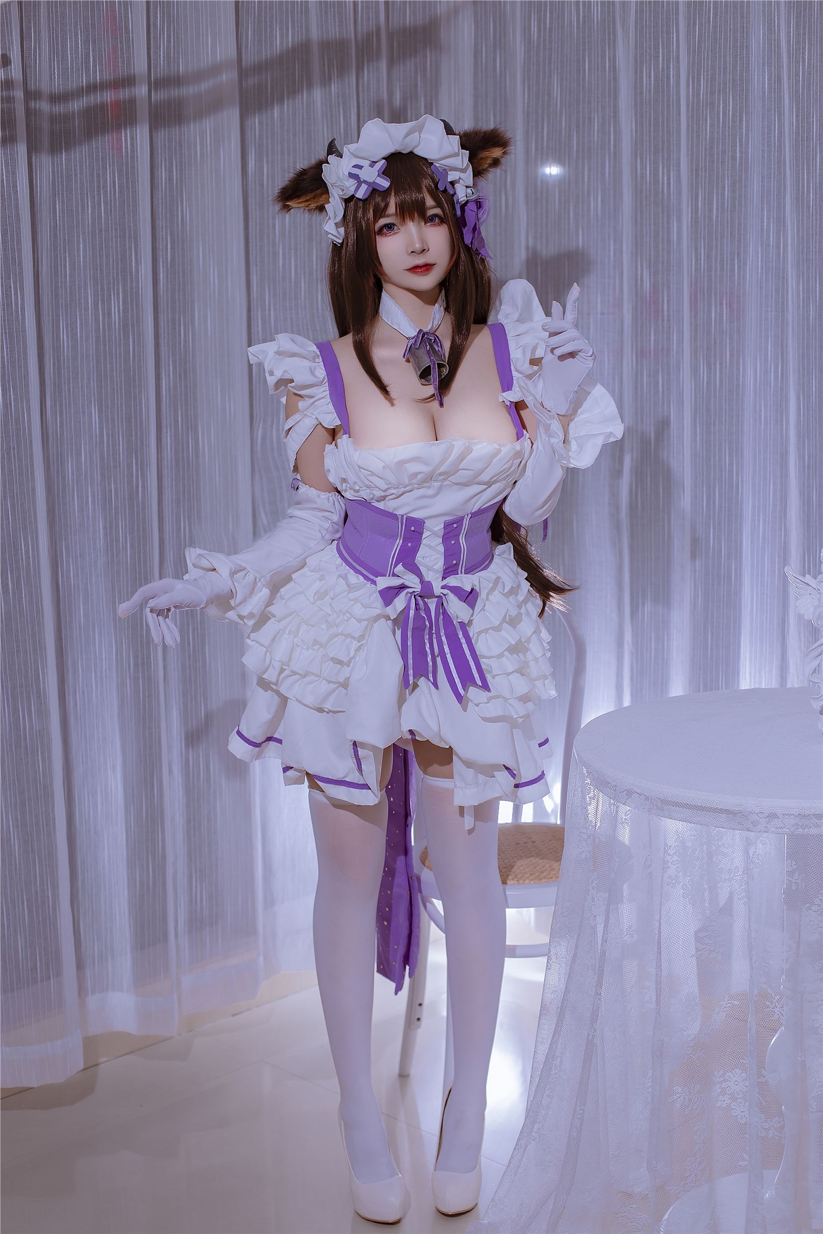 Nisa Nisa, a maid from the same family as Blue Jayano(24)